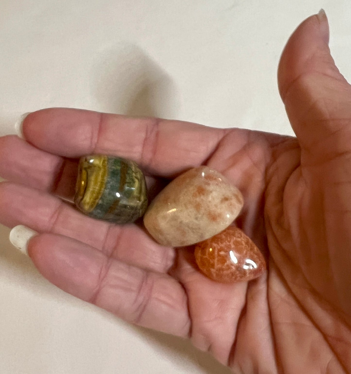 Crystal pouch for leo, leo crystals