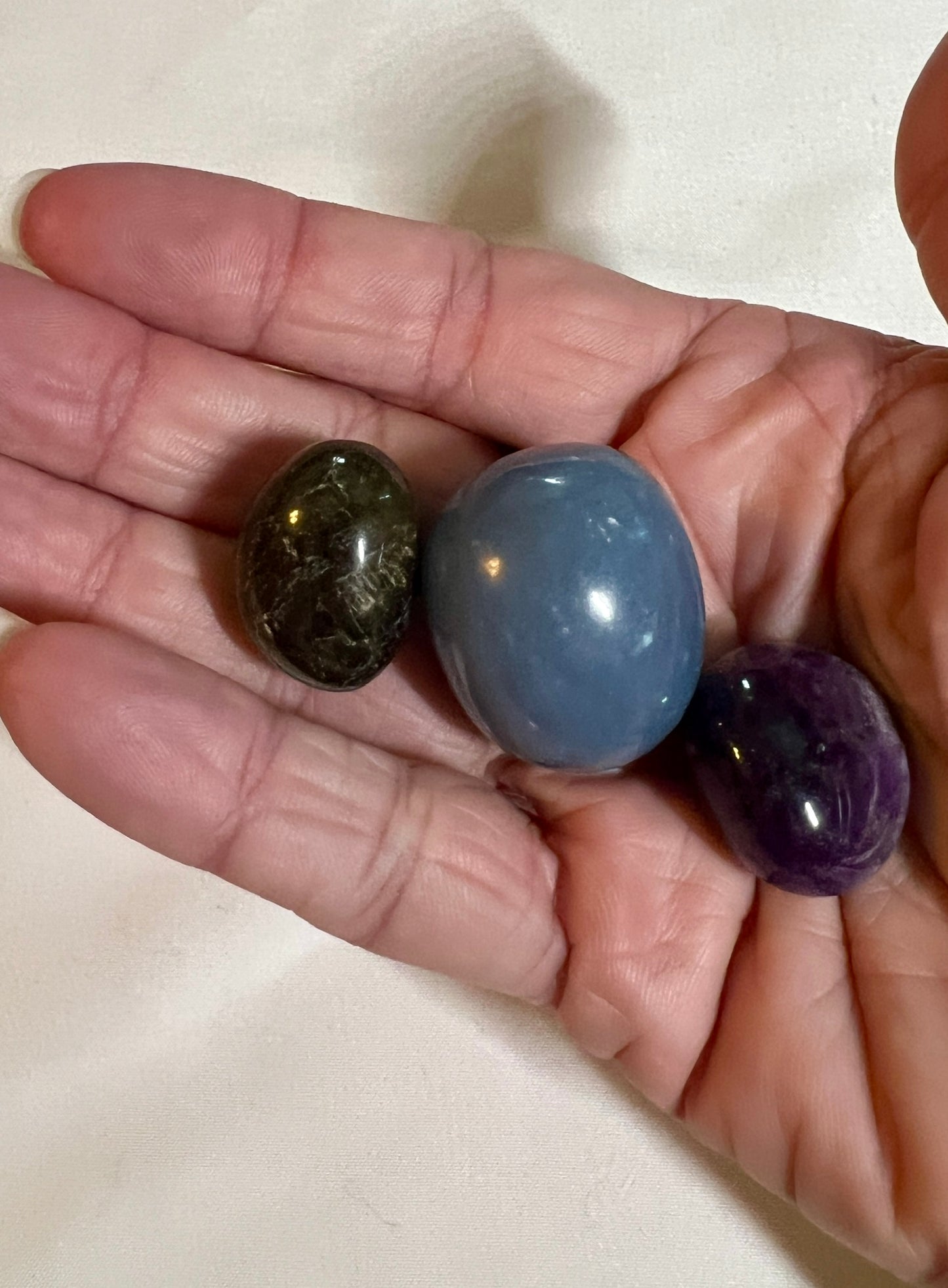Crystal pouch for aquarius, aquarius crystals