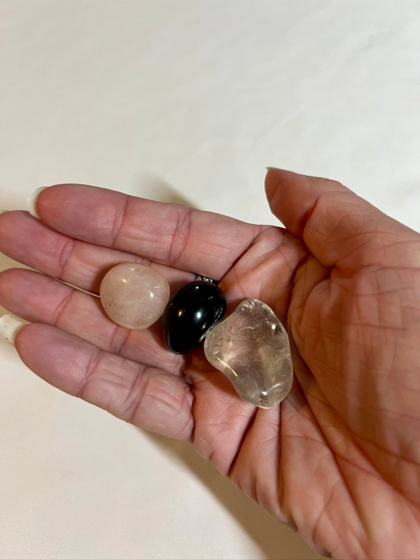 Crystal pouch for lettng go