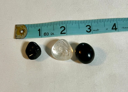 Crystal pouch for negativity