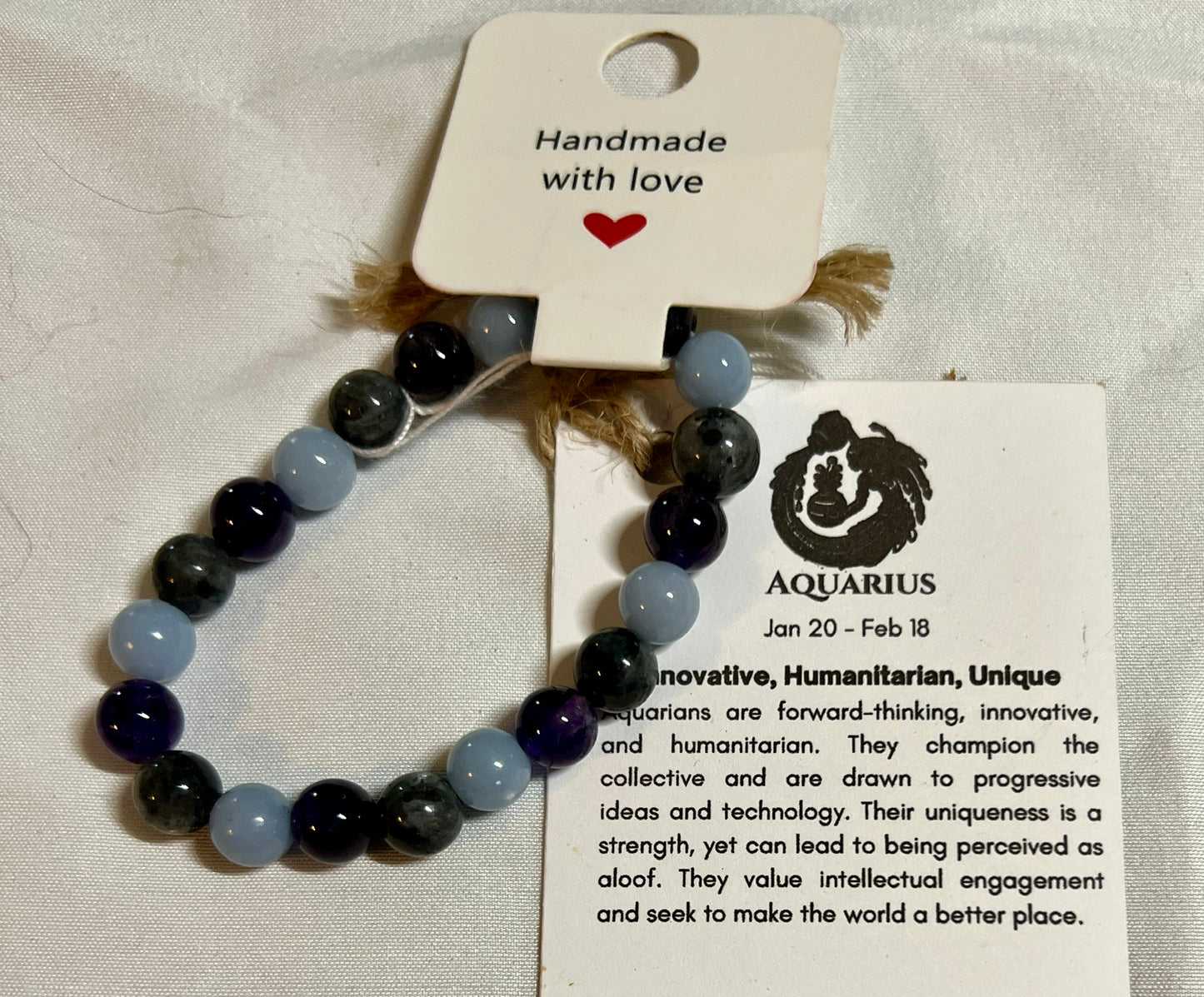 Crystal bracelet for Aquarius