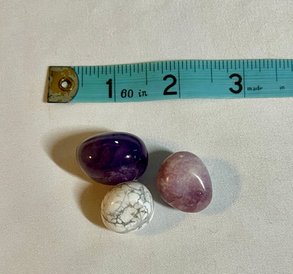 Crystal pouch for peaceful sleep