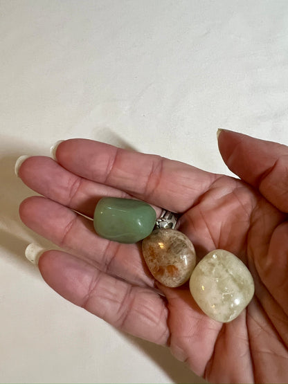 Crystal pouch for optimism