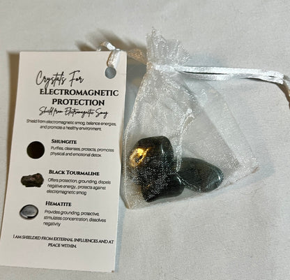 Crystal pouch for electromagnetic protection
